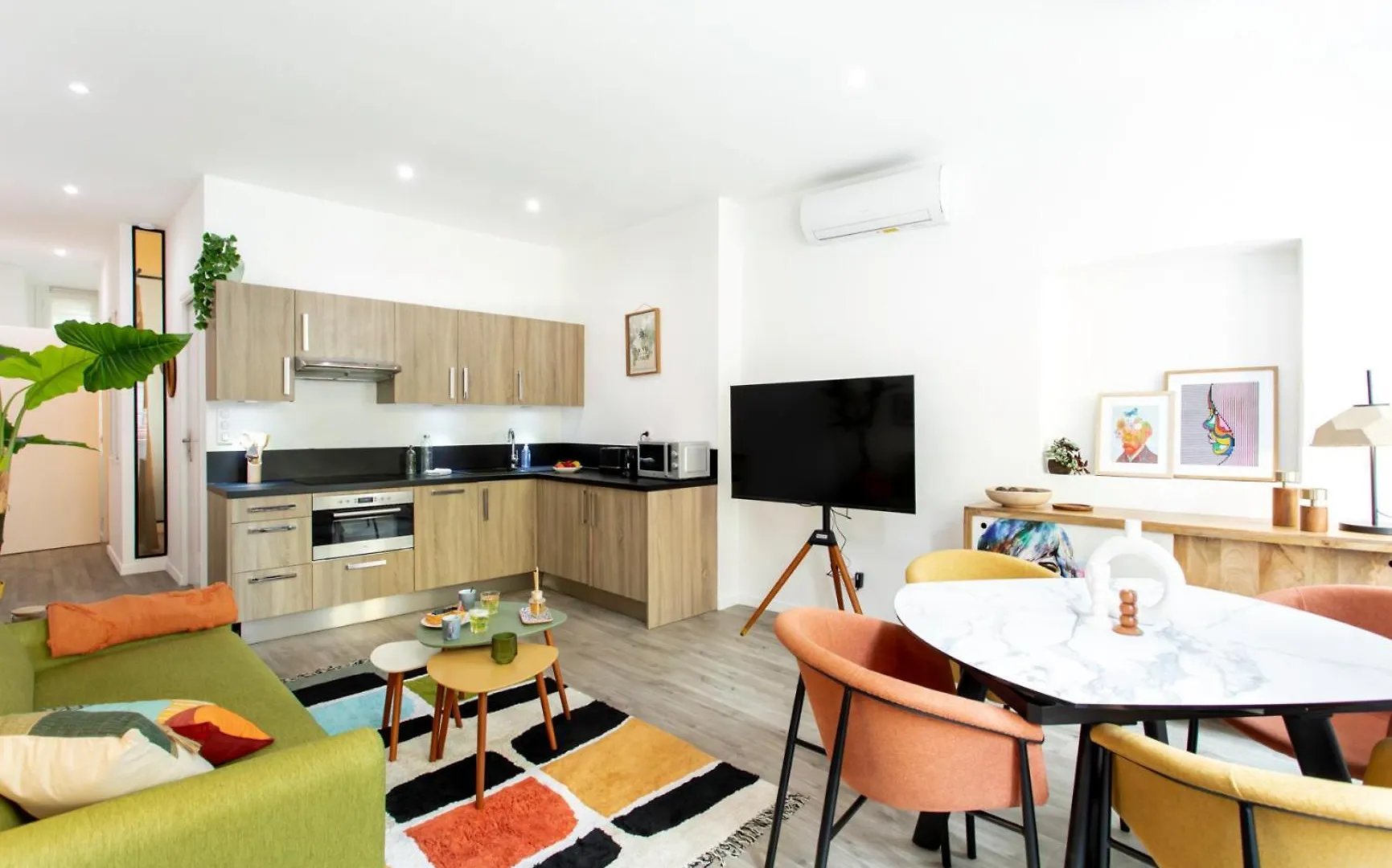 L26 Old Town Central 5Mins Walk To Sea Front Ac Wifi Nice 0*,  France
