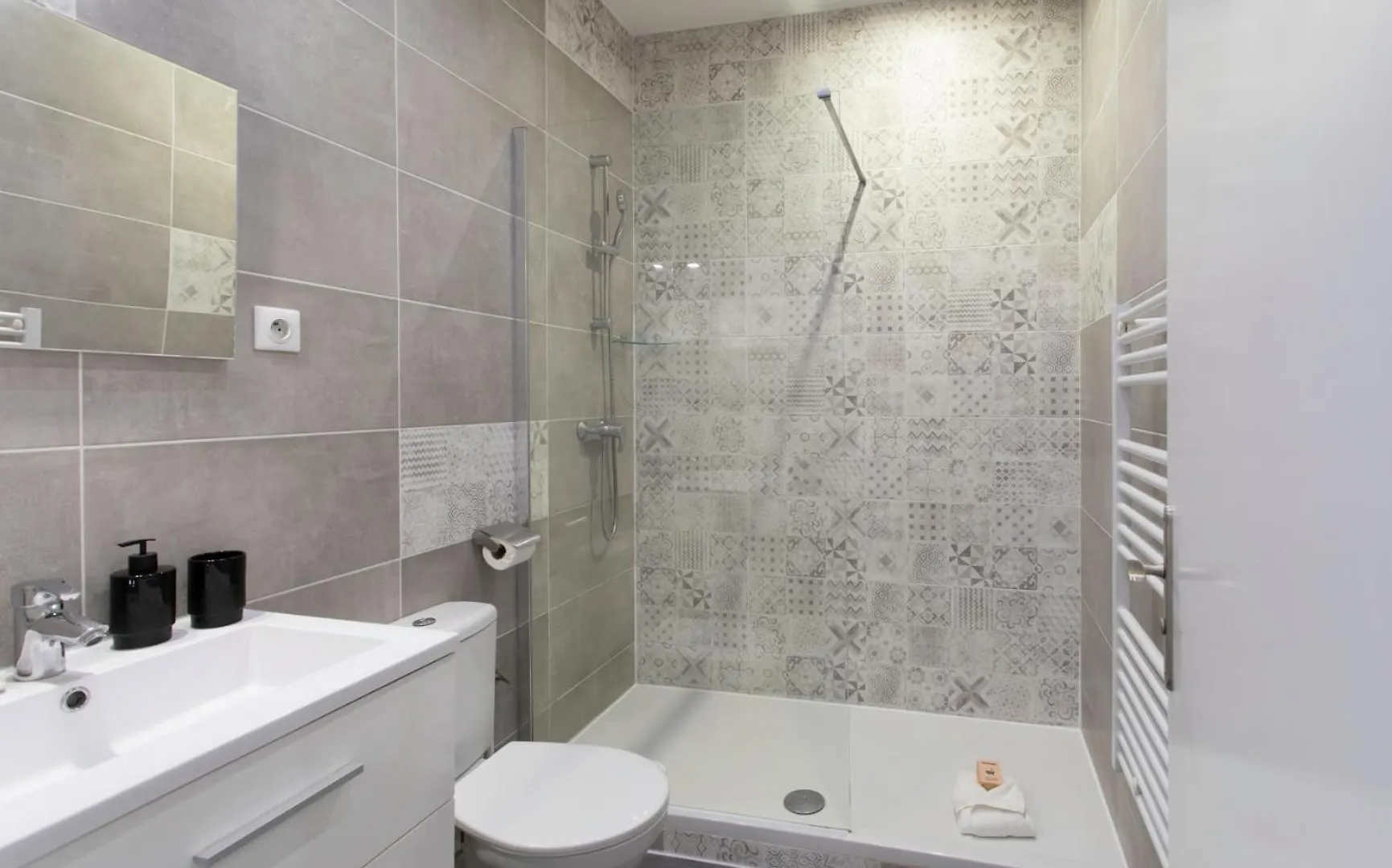 L26 Old Town Central 5Mins Walk To Sea Front Ac Wifi Nice Apartment